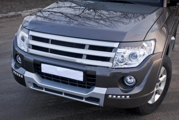 Накладка (юбка) переднего бампера "Broomer Design" (Без ДХЛ) для Mitsubishi Pajero IV (2006-2015) купить недорого с доставкой в Долгопрудный