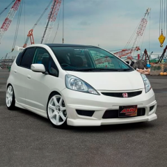 Бампер передний &quot;Axis&quot; для Honda Fit GE дорестайлинг (2007-2011 г.в.)