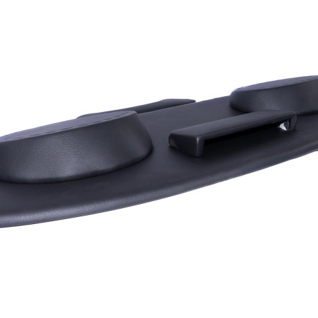 Полка B@3 2110, 2170 (направленная, стоп-сигнал, винилискожа, отв. под динамики 13см) купить недорого с доставкой в Долгопрудный