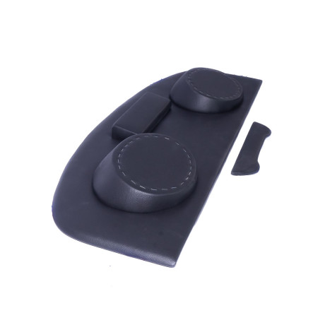 Полка B@3 2110, 2170 (направленная, стоп-сигнал, винилискожа, отв. под динамики 13см) купить недорого с доставкой в Долгопрудный